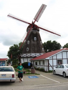 Jong-hun and... the windmill!